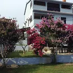 The Blue House Vinkuran